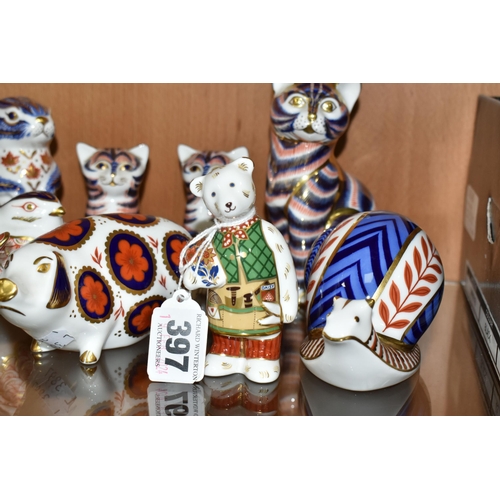 397 - A COLLECTION OF ROYAL CROWN DERBY IMARI PAPERWEIGHTS, comprising two Kittens introduced 1990, one ha... 