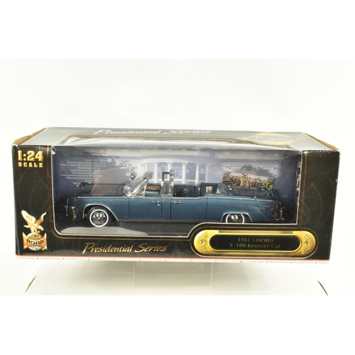 34 - FIVE BOXED METAL DIECAST AMERICAN MODEL CARS, to include a Jada 1:24 scale 1955 Pink Cadillac Fleetw... 