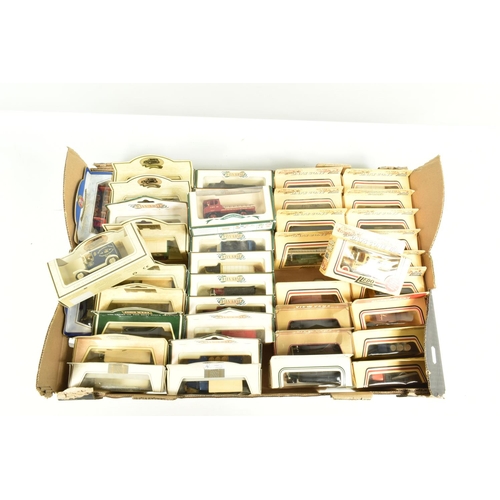 105 - A QUANTITY OF ASSORTED BOXED MODERN DIECAST VEHICLES, Lledo 'Days Gone', Oxford Diecast and Corgi Ca... 