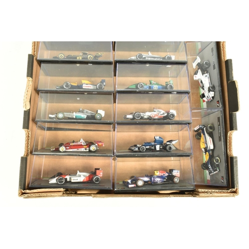 70 - TWO TRAYS OF DISPLAYED FORMULA 1 CARS AND MATCHING FORMULA 1 THE CAR COLLECTION MAGAZINES, a complet... 