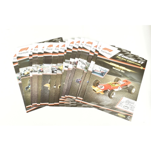 71 - TWO TRAYS OF DISPLAYED FORMULA 1 CARS AND MATCHING FORMULA 1 THE CAR COLLECTION MAGAZINES, a complet... 