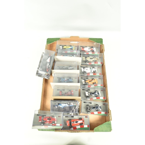 72 - TWO TRAYS OF DISPLAYED FORMULA 1 CARS AND MATCHING FORMULA 1 THE CAR COLLECTION MAGAZINES, an almost... 