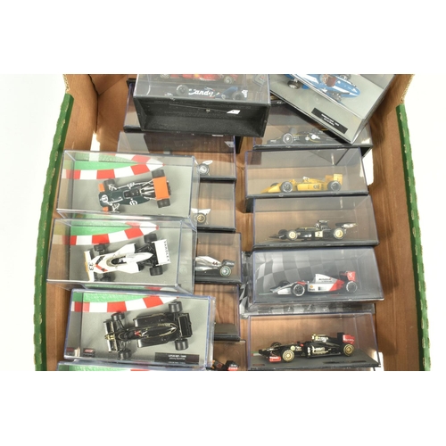 72 - TWO TRAYS OF DISPLAYED FORMULA 1 CARS AND MATCHING FORMULA 1 THE CAR COLLECTION MAGAZINES, an almost... 