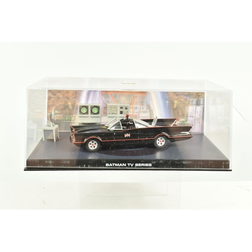 76 - A COLLECTION OF TWENTY-FIVE BATMAN AUTOMOBILIA MODELS AND TWENTY THREE MATCHING MAGAZINES, matching ... 