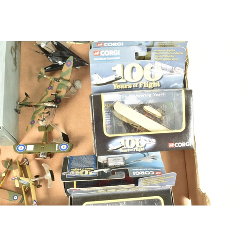 99 - A QUANTITY OF BOXED AND UNBOXED MODERN CORGI MILITARY AND AIRCRAFT MODELS, to include WWI 1914 - 191... 