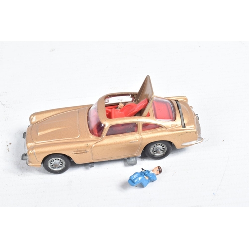 111 - A BOXED CORGI TOYS JAMES BOND ASTON MARTIN DB5, No.261, working features, very lightly playworn cond... 