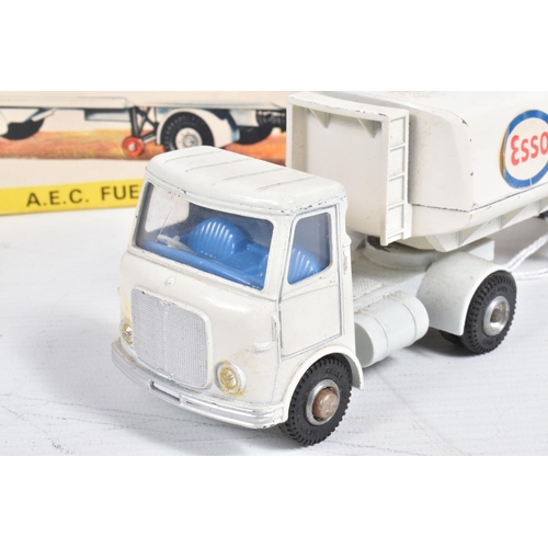 121 - A BOXED DINKY TOYS A.E.C. ARTICULATED FUEL TANKER 'ESSO', No.942, earlier version with 'Put a Tiger ... 