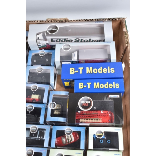 132 - A QUANTITY OF BOXED OXFORD DIECAST 1/76 SCALE MODELS, assorted models from the Automobile Company, C... 