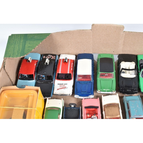 140 - A COLLECTION OF UNBOXED AND ASSORTED DIECAST TRIUMPH SPORTS CAR MODELS, assorted TR2, TR3, Spitfire,... 