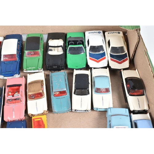 140 - A COLLECTION OF UNBOXED AND ASSORTED DIECAST TRIUMPH SPORTS CAR MODELS, assorted TR2, TR3, Spitfire,... 