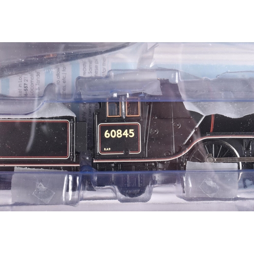 191 - A BOXED OO GAUGE BACHMANN BRANCHLINE MODEL RAILWAYS LOCOMOTIVE, LNER V2 Class, no. 60845 in BR Lined... 