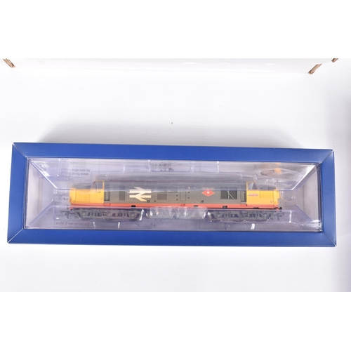 208 - A BOXED OO GAUGE BACHMANN BRANCHLINE MODEL RAILWAYS LOCOMOTIVE, Class 37, no. 37032 'Mirage' in BR R... 