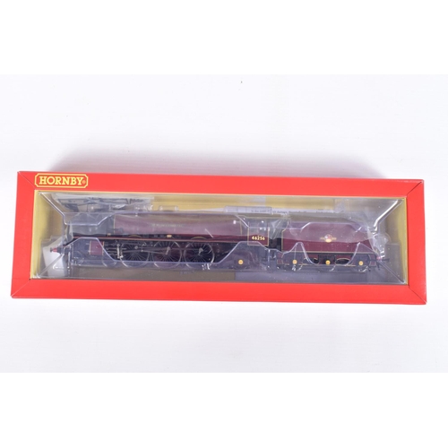 231 - A BOXED OO GAUGE HORNBY MODEL RAILWAYS LOCOMOTIVE,   Class 8P   Princess Coronation  4-6-2,  no. 462... 