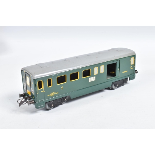 264 - THREE FRENCH HORNBY O GAUGE S.N.C.F. COACHES, two all 2nd class and one 2nd/Baggage Car, all in good... 