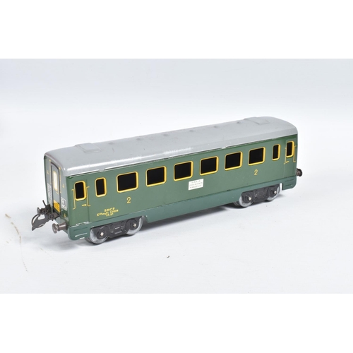 264 - THREE FRENCH HORNBY O GAUGE S.N.C.F. COACHES, two all 2nd class and one 2nd/Baggage Car, all in good... 