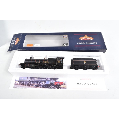 274 - THREE BOXED BACHMANN OO GAUGE GREAT WESTERN RAILWAY LOCOMOTIVES, Manor class 'Lechlade Manor' No.782... 