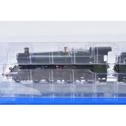 276 - A BOXED DAPOL OO GAUGE MANOR CLASS LOCOMOTIVE, 'Torquay Manor' No.7800, G.W.R. green livery (4S-001-... 