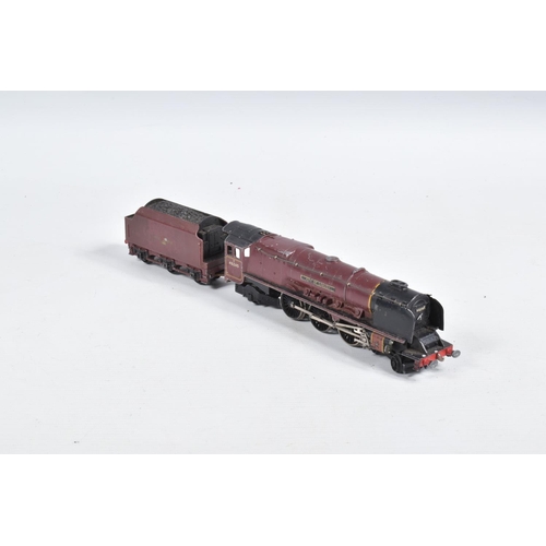 286 - AN UNBOXED HORNBY DUBLO DUCHESS CLASS LOCOMOTIVE AND TENDER, 'City of London' No.46245, B.R. maroon ... 