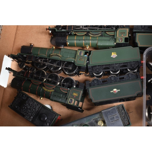 298 - A QUANTITY OF UNBOXED HORNBY OO GAUGE GREAT WESTERN RAILWAY LOCOMOTIVES, Hall class 'Albert Hall' No... 