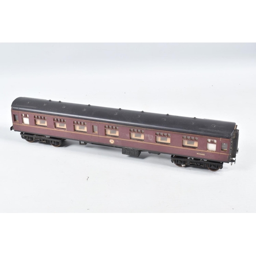 304 - THREE UNBOXED LIMA O GAUGE B.R. MK.1 CORRIDOR COMPOSITE COACHES, G.W.R. No.5015 (6620), L.M.S. No.15... 