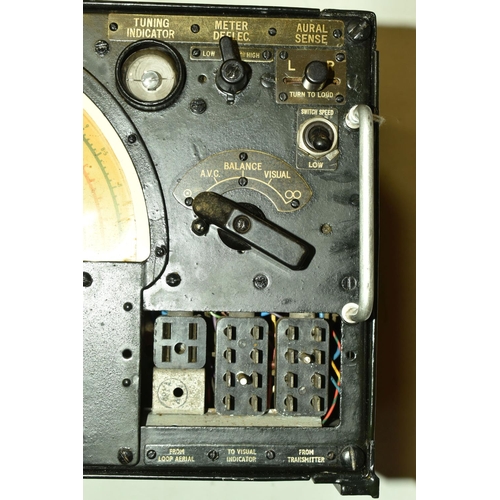 360 - A WWII AIR MINISTRY R1155A RADIO COMMUNICATION RECEIVER, plaque present signed receiver type R.1155.... 