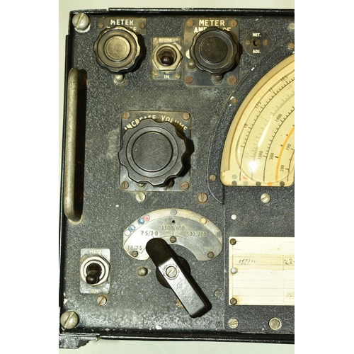 365 - A R1155B AIR MINISTRY RADIO COMMUNICATION RECEIVER, plaque present signed receiver type R.1155.B, re... 