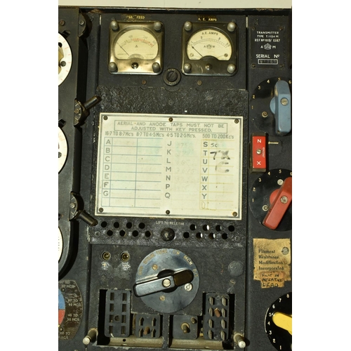 371 - AN AIR MINISTRY TYPE T1154M TRANSMITTER, reference no. 10D/1587, serial no. 81269 although poorly st... 