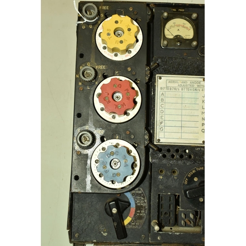 371 - AN AIR MINISTRY TYPE T1154M TRANSMITTER, reference no. 10D/1587, serial no. 81269 although poorly st... 