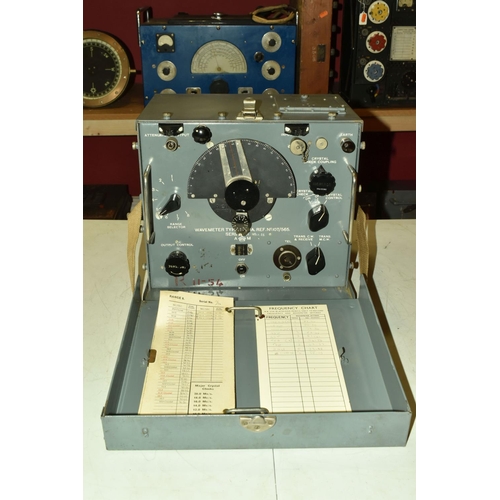 381 - AN AIR MINISTRY WAVEMETER TYPE W1191A, ref no. 10T/565, serial no. SLI. 26 although later added and ... 