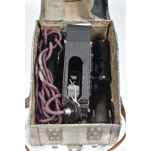 405 - A METAL CASED BUBBLE SEXTANT MK IX, 6B/151, no. 15974/40, worn lining to the inside case, with a bur... 