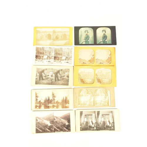 313 - A SET OF EIGHTEEN UNDERWOOD & UNDERWOOD STEROSCOPIC NIAGRA FALLS CARDS, WITH ACCOMPANYING BOOKLET, P... 