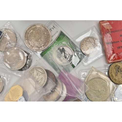 148 - A PLASTIC TUB OF MIXED COINS, COMMEMORATIVE AND COPY COINS ETC