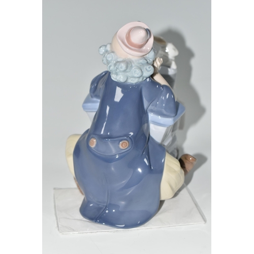 321 - A LLADRO PRIVILEGE 'CIRCUS EXPRESS' FIGURE, model no 8138, sculptor Francisco Polope, issued 2005, h... 