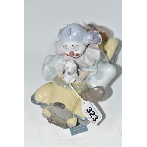 323 - A LLADRO PRIVILEGE 'TRIP TO THE CIRCUS' FIGURE, model no 8136, sculptor Francisco Polope, issued 200... 