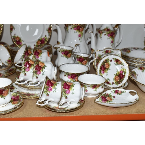 335 - A LARGE QUANTITY OF ROYAL ALBERT 'OLD COUNTRY ROSES' PATTERN DINNERWARE, comprising  a circular serv... 