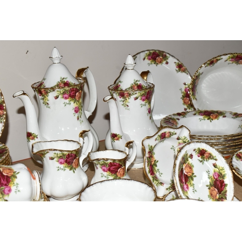 335 - A LARGE QUANTITY OF ROYAL ALBERT 'OLD COUNTRY ROSES' PATTERN DINNERWARE, comprising  a circular serv... 