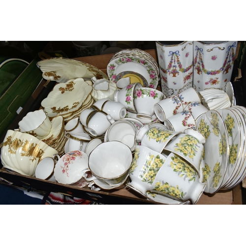 354 - FOUR BOXES OF CERAMICS AND GLASSWARE, to include a Chapman cream and gilded flower tea set pattern 1... 