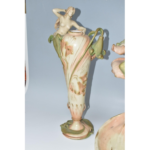 362 - A PAIR OF ART NOUVEAU AMPHORA AUSTRIA VASES AND AN AMPHORA CENTREPIECE, the elongated vases in cream... 