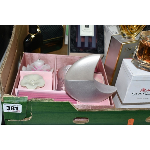 381 - ONE BOX OF BOXED FRAGRANCES AND WOMEN'S TOILETRIES, to include Jo Malone 'Orange Blossom' bath oil, ... 