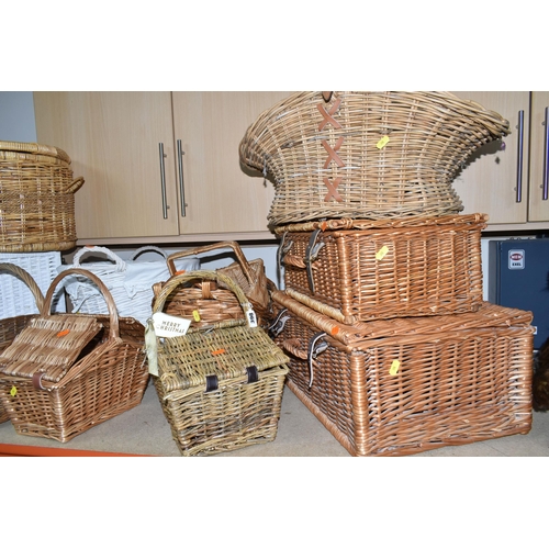 398 - FOURTEEN WICKER BASKETS, HAMPERS AND FLOOR STANDING VASES ETC, tallest floor vase approximately 64cm... 