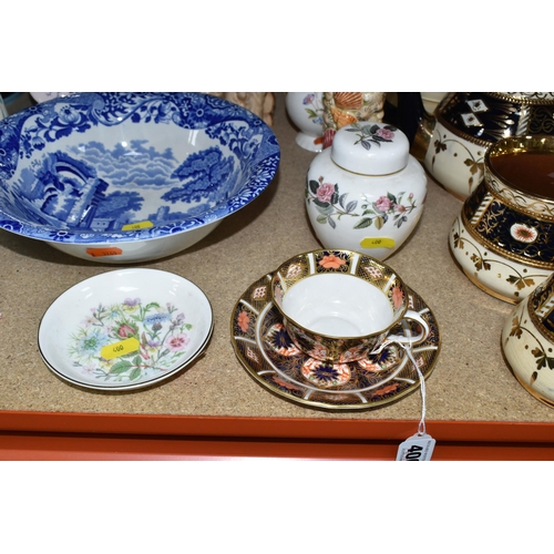 400 - A SELECTION OF DECORATIVE NAMED CERAMIC ITEMS ETC, to include a Royal Crown Derby Imari pattern teac... 