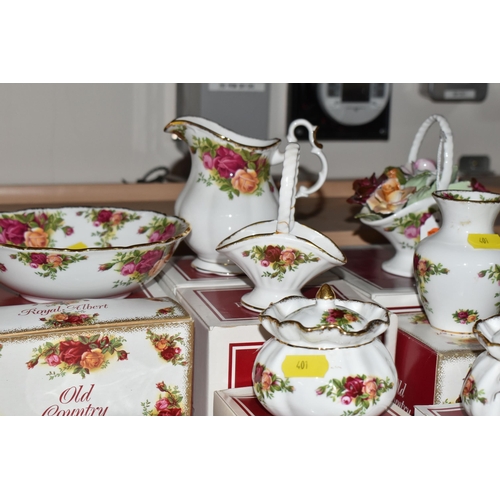 401 - A SELECTION OF ROYAL ALBERT 'OLD COUNTRY ROSES' TEA AND GIFTWARES ETC, to include two boxed Dorothy ... 