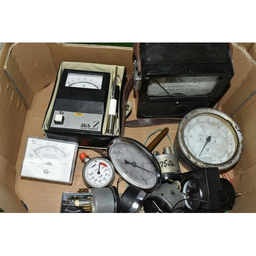 425 - FOUR BOXES AND LOOSE METERS, to include ammeters, voltmeters and similar instruments (4 boxes + loos... 