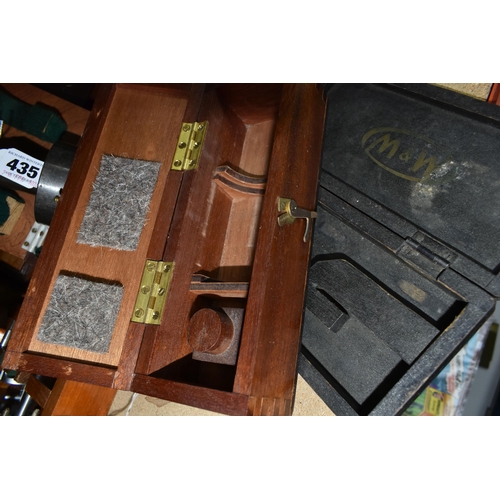 435 - A GROUP OF TOOLS AND EMPTY BOXES, comprising a Buck & Hickman lathe mandrel holder, stamped 'No 9 B&... 