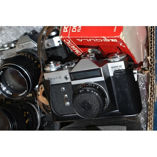 465 - VINTAGE CANON PHOTOGRAPHIC EQUIPMENT ETC, to include a Canon F1 camera body fitted with a Canon 50mm... 