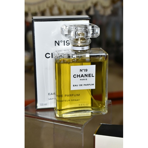 483 - A COLLECTION OF CHANEL AND SIMILAR PERFUMES, comprising a boxed bottle of Amouage 'Jubilation 25' ea... 