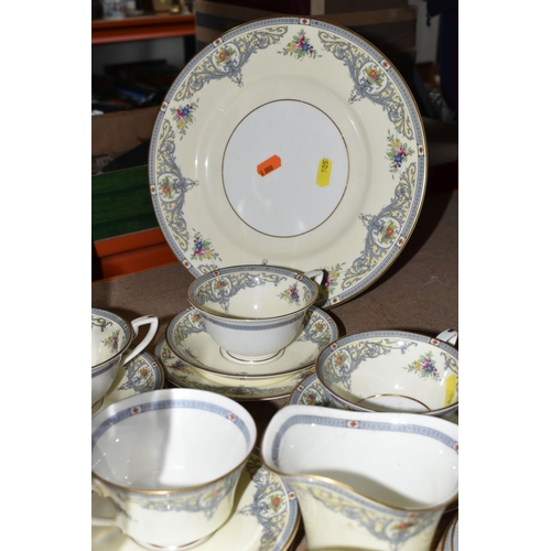 505 - A GROUP OF ROYAL WORCESTER 'THE DUCHESS' PATTERN TEAWARE, comprising one dinner plate, a square cake... 