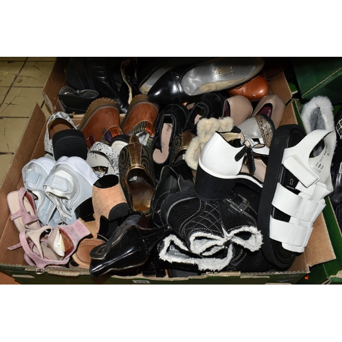 545 - SIX BOXES OF LADIES SHOES AND A BOX OF LADIES HATS, the majority of the shoes are unboxed, includes,... 