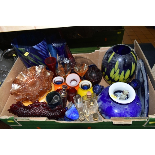 569 - FOUR BOXES AND LOOSE COLOURED AND CLEAR GLASSWARE, including vases, drinking glasses, bowls, dishes,... 