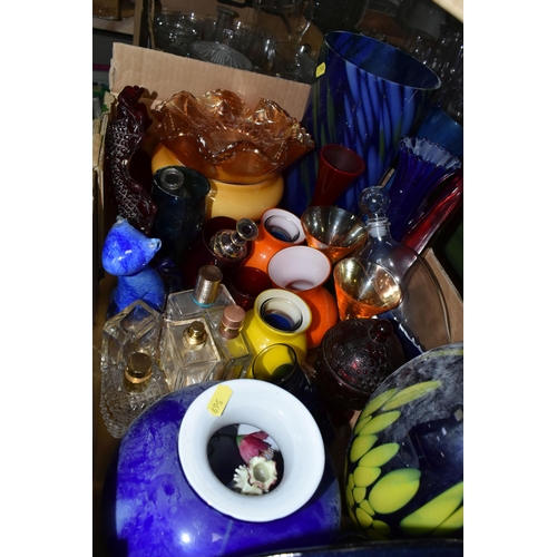 569 - FOUR BOXES AND LOOSE COLOURED AND CLEAR GLASSWARE, including vases, drinking glasses, bowls, dishes,... 